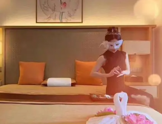 我在西安碑林体验了下高端男士按摩spa会馆，私人会所花样超多